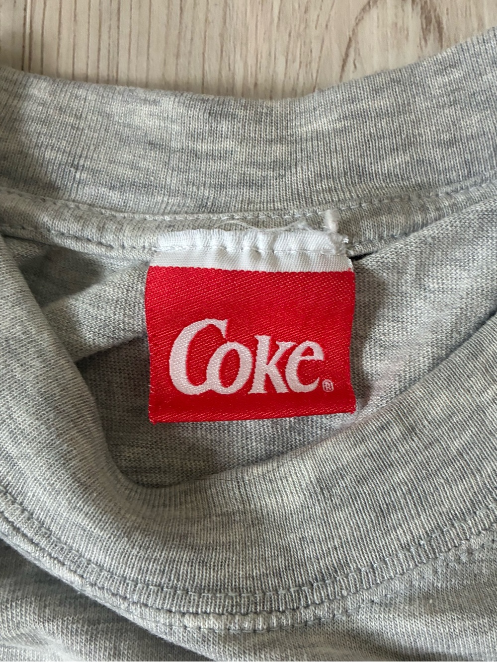 Vintage 1998 Coca-Cola T-Shirt - Picture 3 of 8